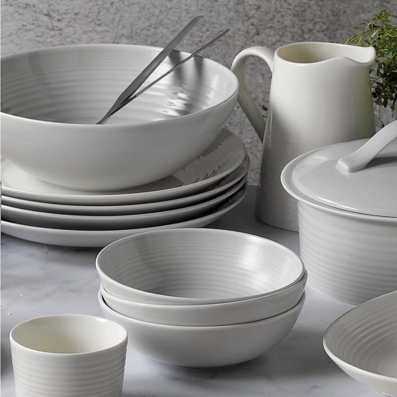 Gordon Ramsay Maze Light Grey Serving Bowl - Picture 2 of 8